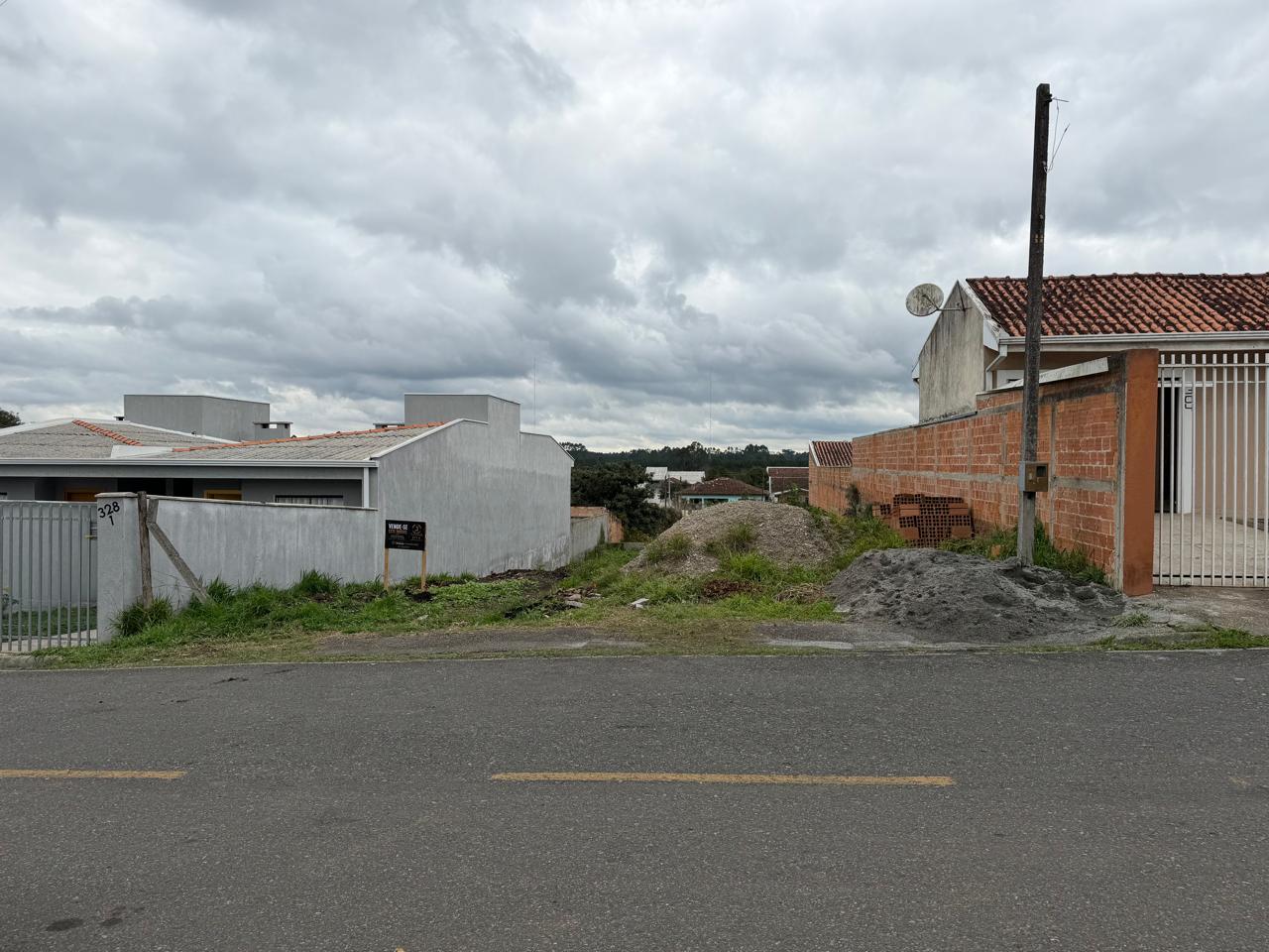 Terreno Amplo - Quatro barras - 440m²